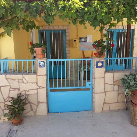Vintage House-Vori-Rent Rooms ภายนอก รูปภาพ
