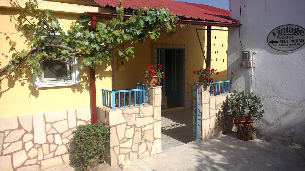 Vintage House-Vori-Rent Rooms ภายนอก รูปภาพ
